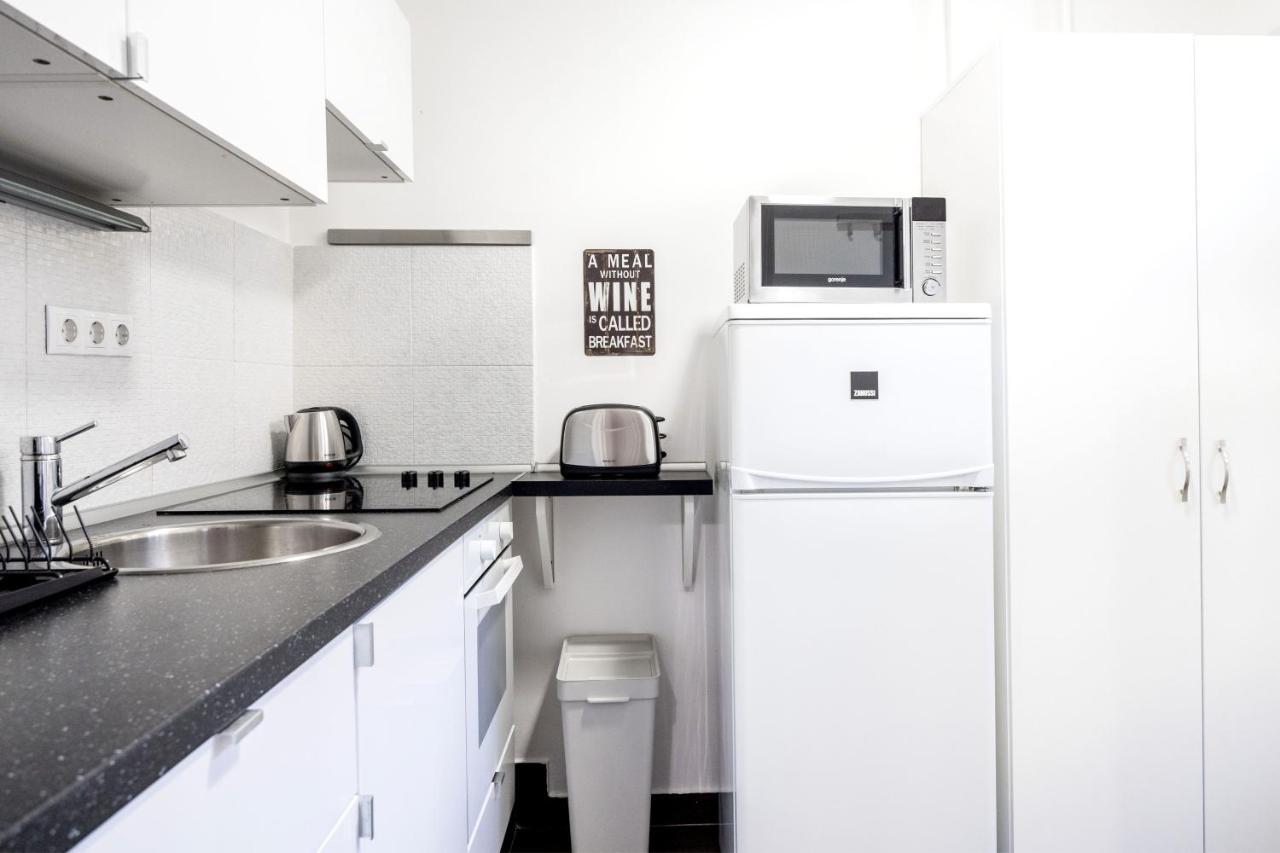 ブダペストCharming Downtown Hideaway Steps From New York Cafe!アパートメント エクステリア 写真